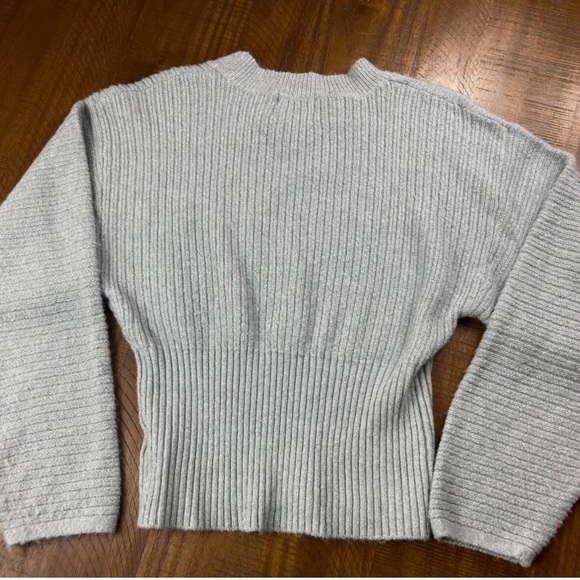 Gray fitted waist sweater - Picture 4 of 7